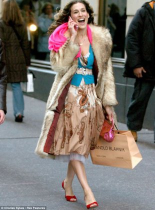 Carrie on the phone shopping