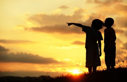 child pointing