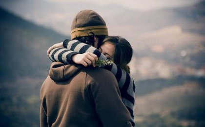 couple hugging