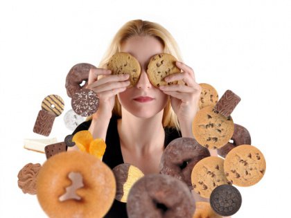 woman-with-many-sweets