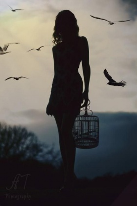 womanandbirds