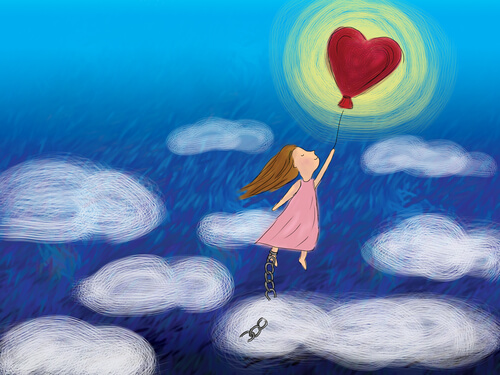 girl with a heart balloon