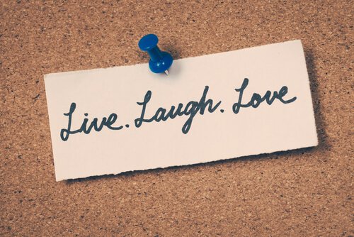 note message live laugh love