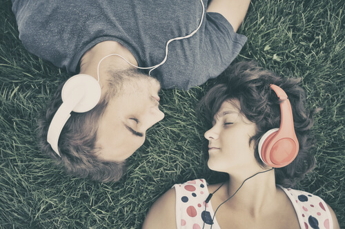 couple listening to music