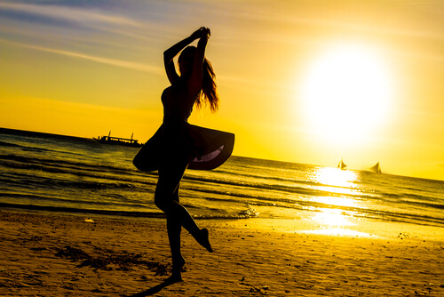 girl dancing on beach jealousy