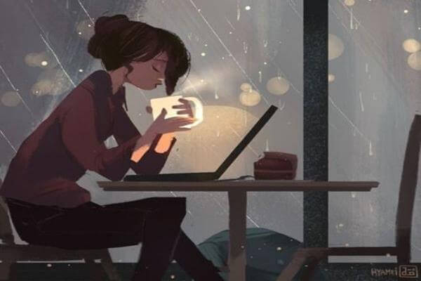 woman drinking coffe