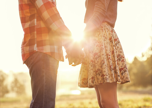 couple holding hands