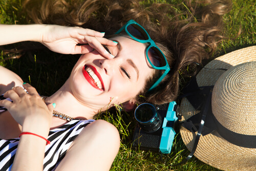 happy smiling girl sunglasses