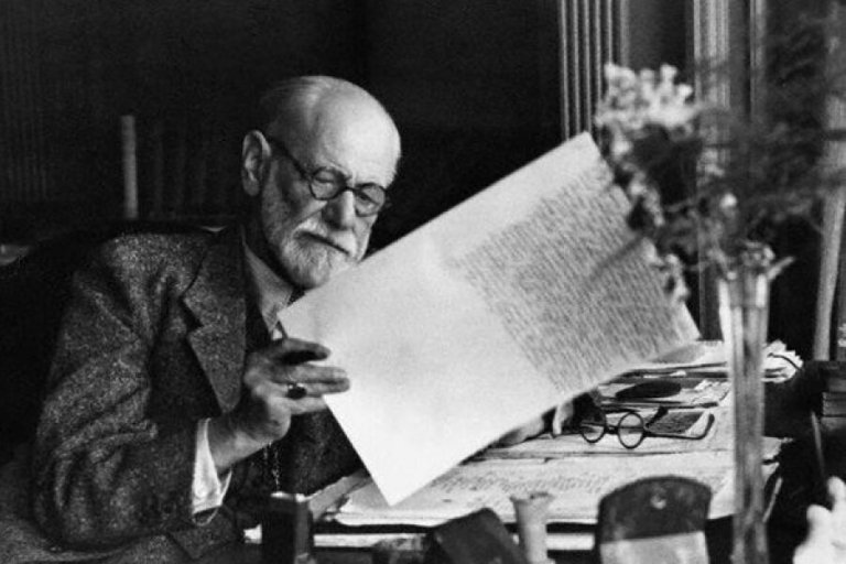 Sigmund Freud: Biography of a Brilliant Mind