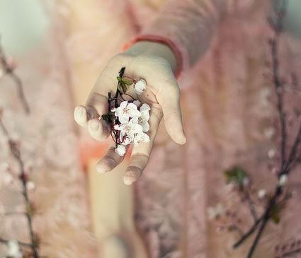 hand with flowers