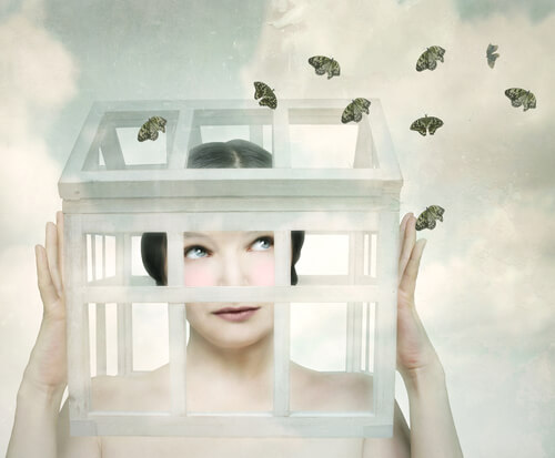 head in a cage