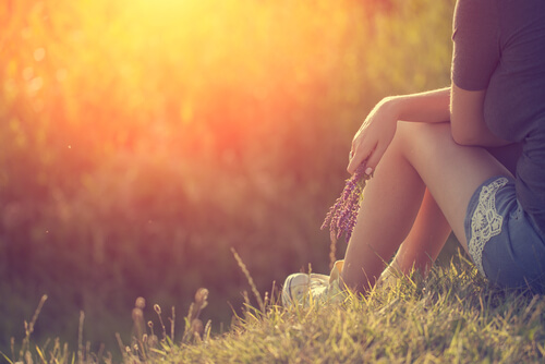girl thinking outside
