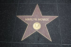 Marilyn Monroe: The Psychological Portrait of a Broken Doll