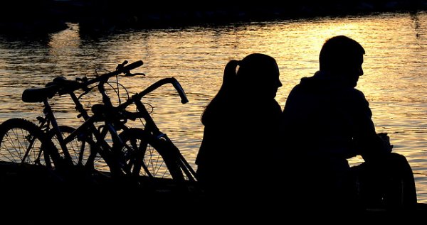 Is It Good to Stay Friends with Our Ex?