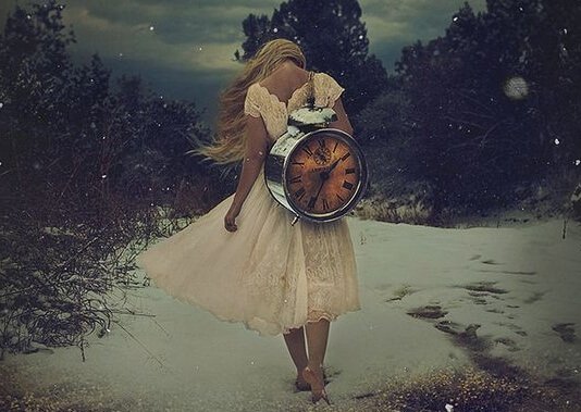 girl-carrying-giant-clock