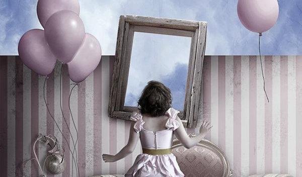 girl mirror balloons