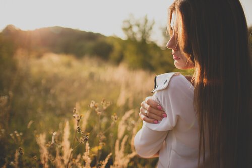 lady-in-field-of-flowers