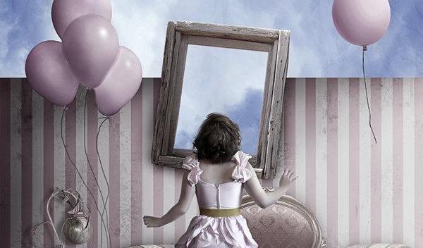 girl-in-front-of-mirror-with-balloons