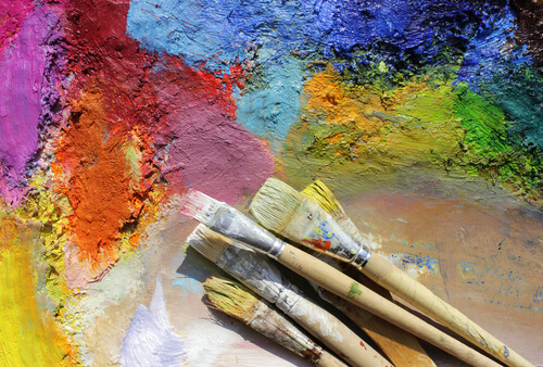 paintbrushes-with-colors