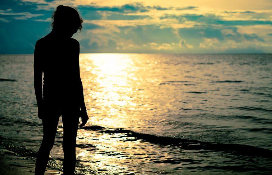바닷가의 소녀: 몸을 해치는 감정