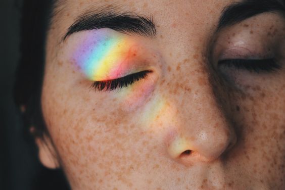 rainbow-on-an-eyelid