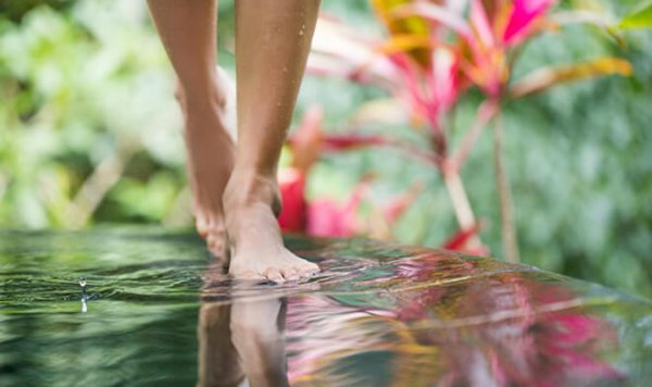 Learn How to Meditate While You Walk
