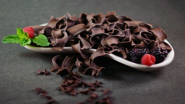 foods that improve your memory chocolate