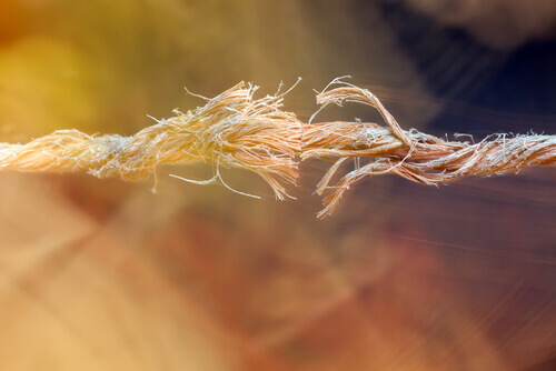 a rope breaking in half