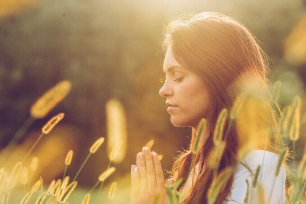 praying outdoors