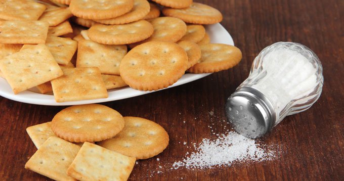 salt with crackers