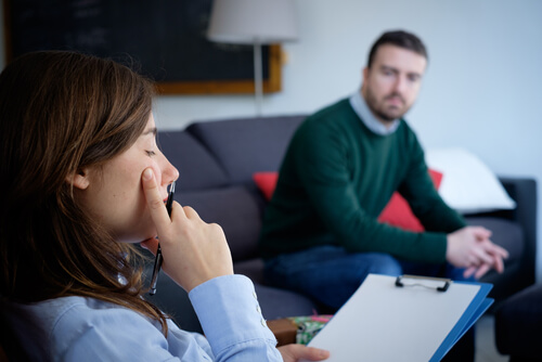 A patient and psychologist in a session.
