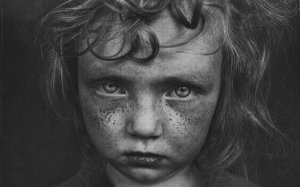 5 Traits Associated with Childhood Traumas