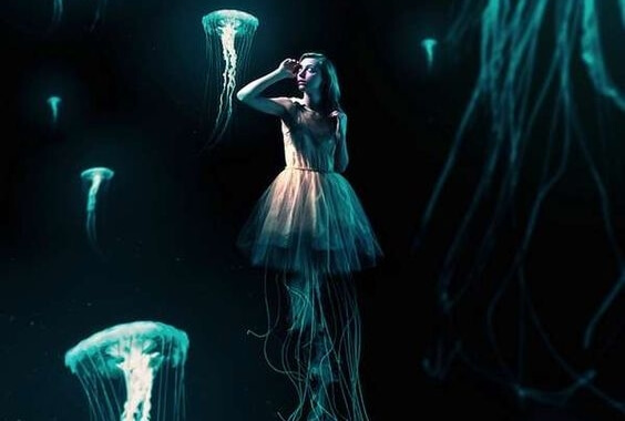 A woman who has half a human body and half a jellyfish body.