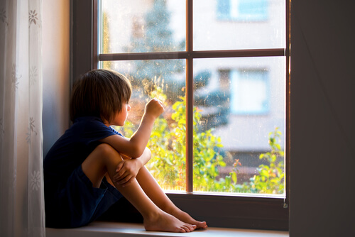 Separation Anxiety: Why Attachment is Healthy For Children