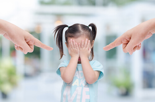 Utnyttjande av barn inkluderar verbala övergrepp