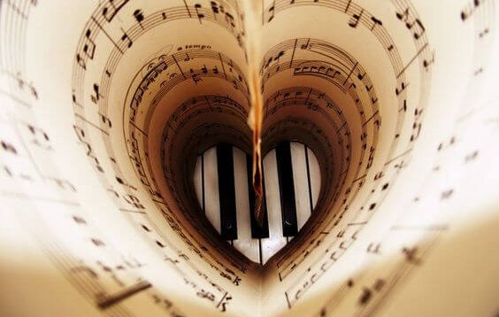 Sheet music in the form of a heart.