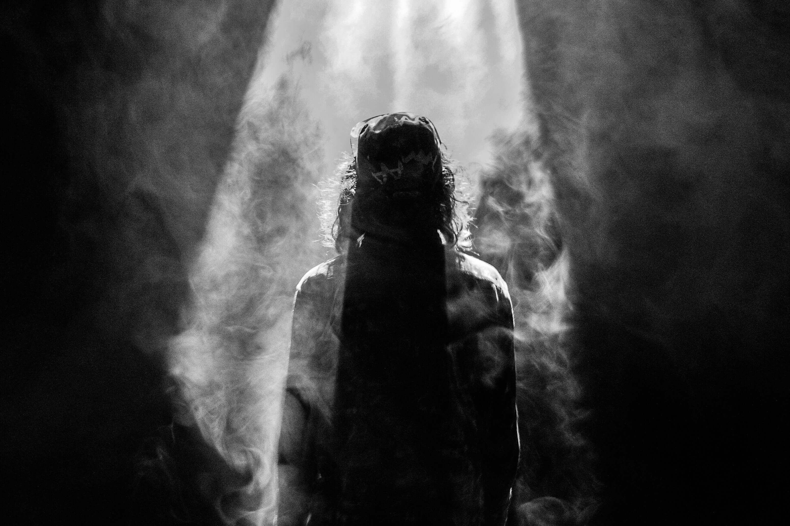 Light and darkness: seeing clearly.