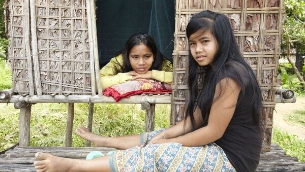 indigenous girls