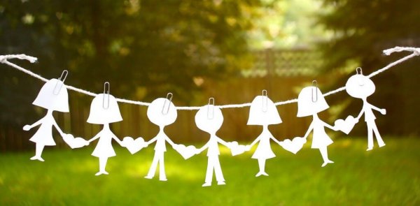 Paper dolls: social psychology