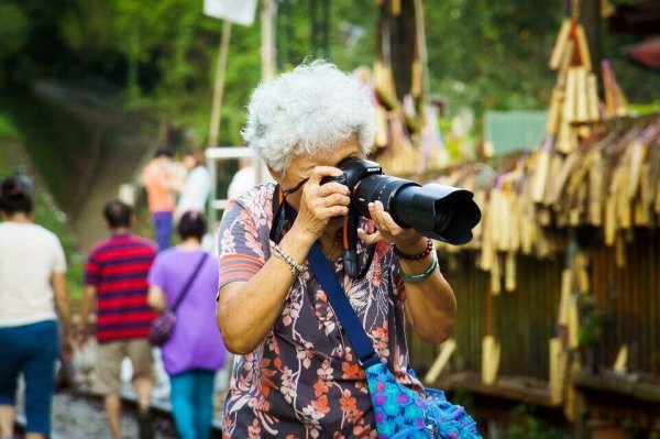 photographer representing collective memory