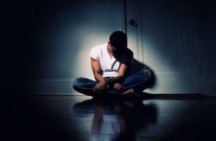 teen alone