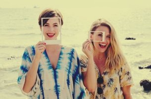 Two girls have a friendship.