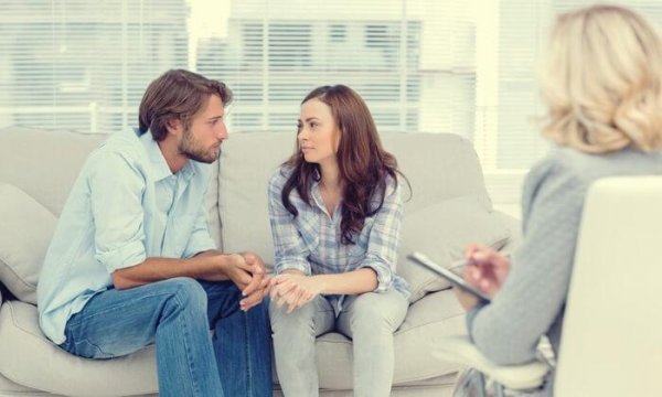 couple in therapy over secure attachment