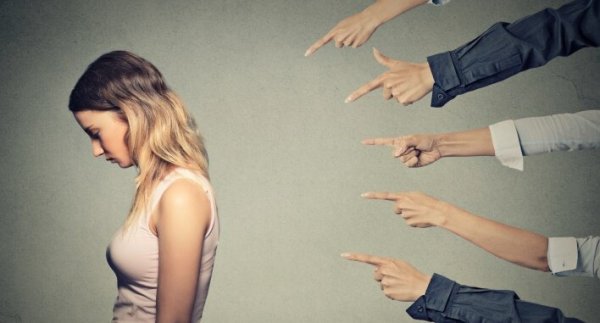 Blame: how people manipulate others.
