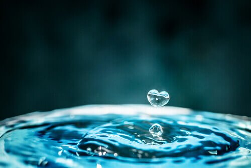 emotional management and water droplets shaped like hearts.