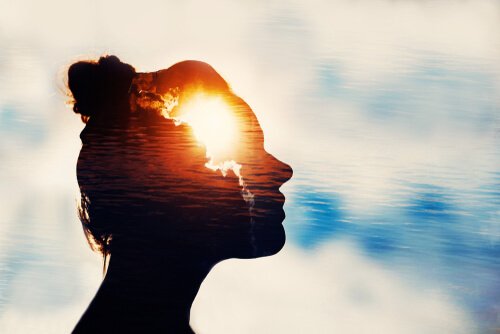 woman with light in her head symbolizing knowledge