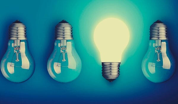 4 light bulbs in a row