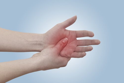 Pain in a woman's palm