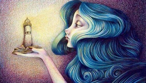 Woman looking at a lighthouse.