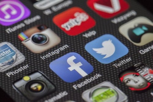Apps on a cell.
